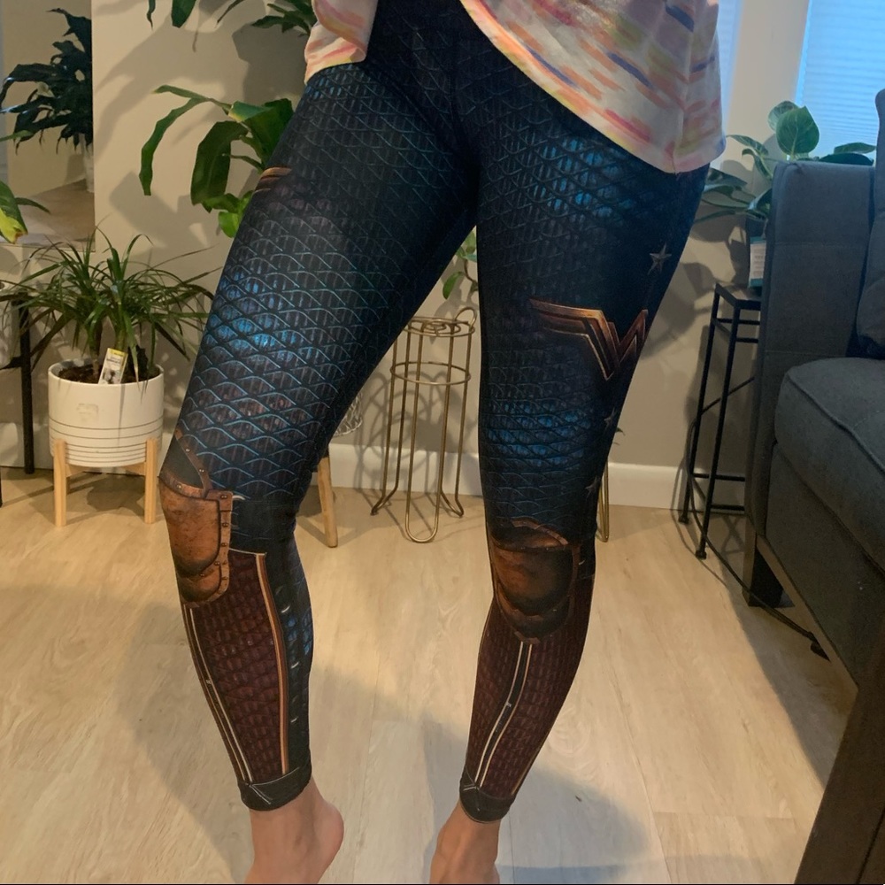 Wonder Woman leggings OS (small)